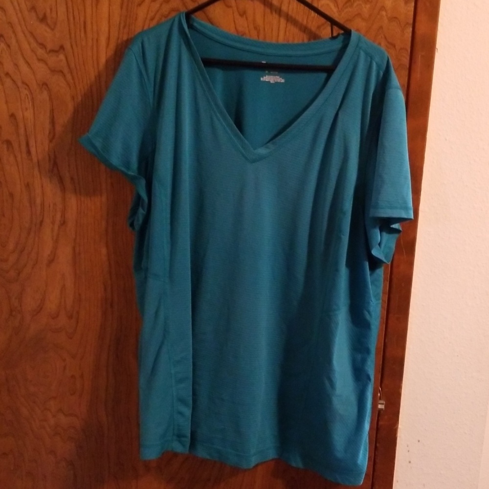*Free when bundled with any one item*Athletic tee